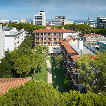 Hotel Capanna D'Oro Lignano Sabbiadoro Exterior foto
