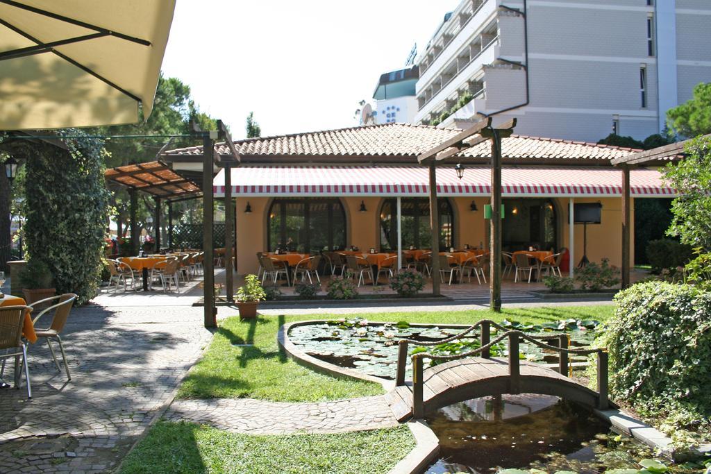 Hotel Capanna D'Oro Lignano Sabbiadoro Exterior foto
