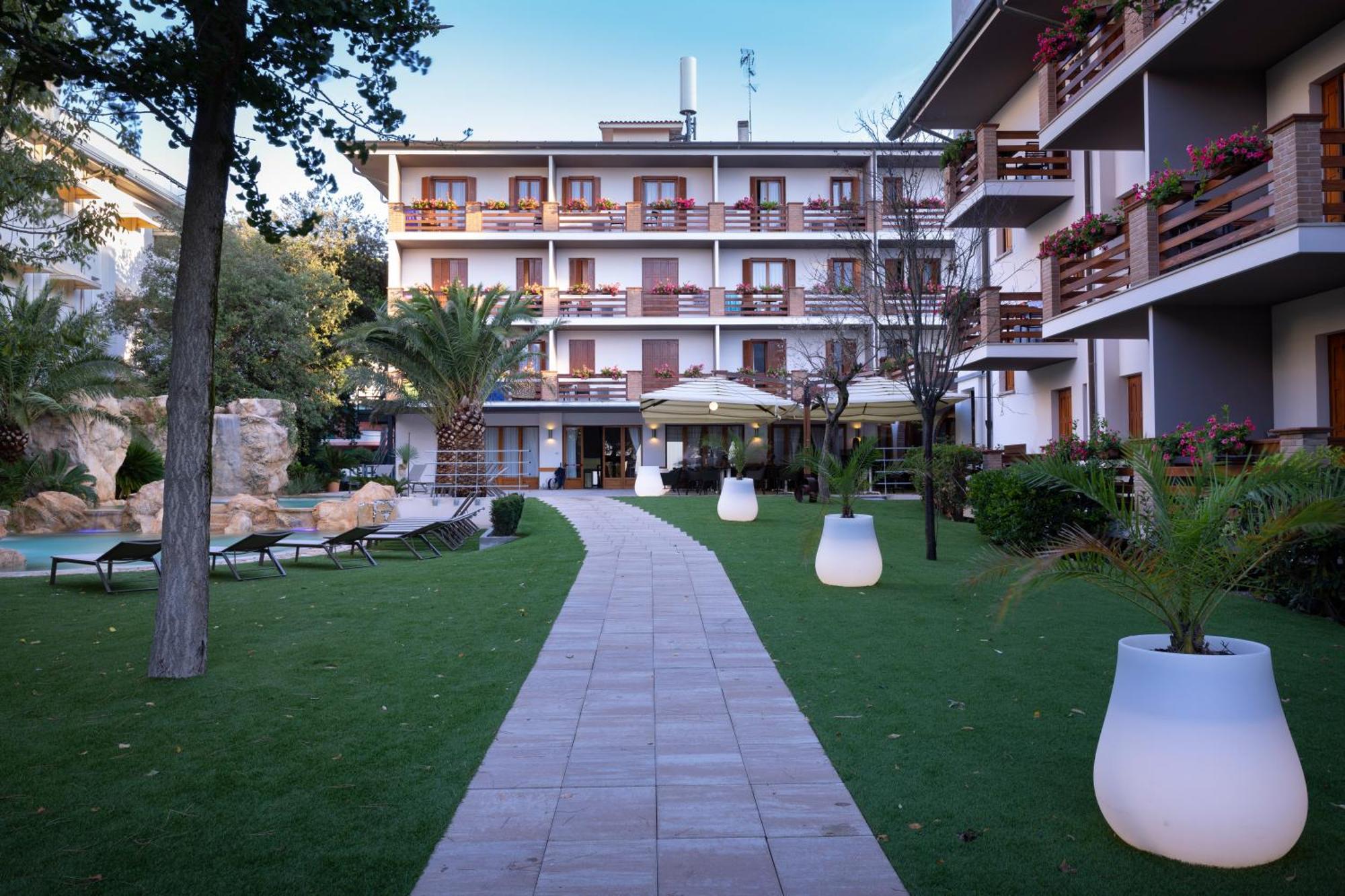 Hotel Capanna D'Oro Lignano Sabbiadoro Exterior foto