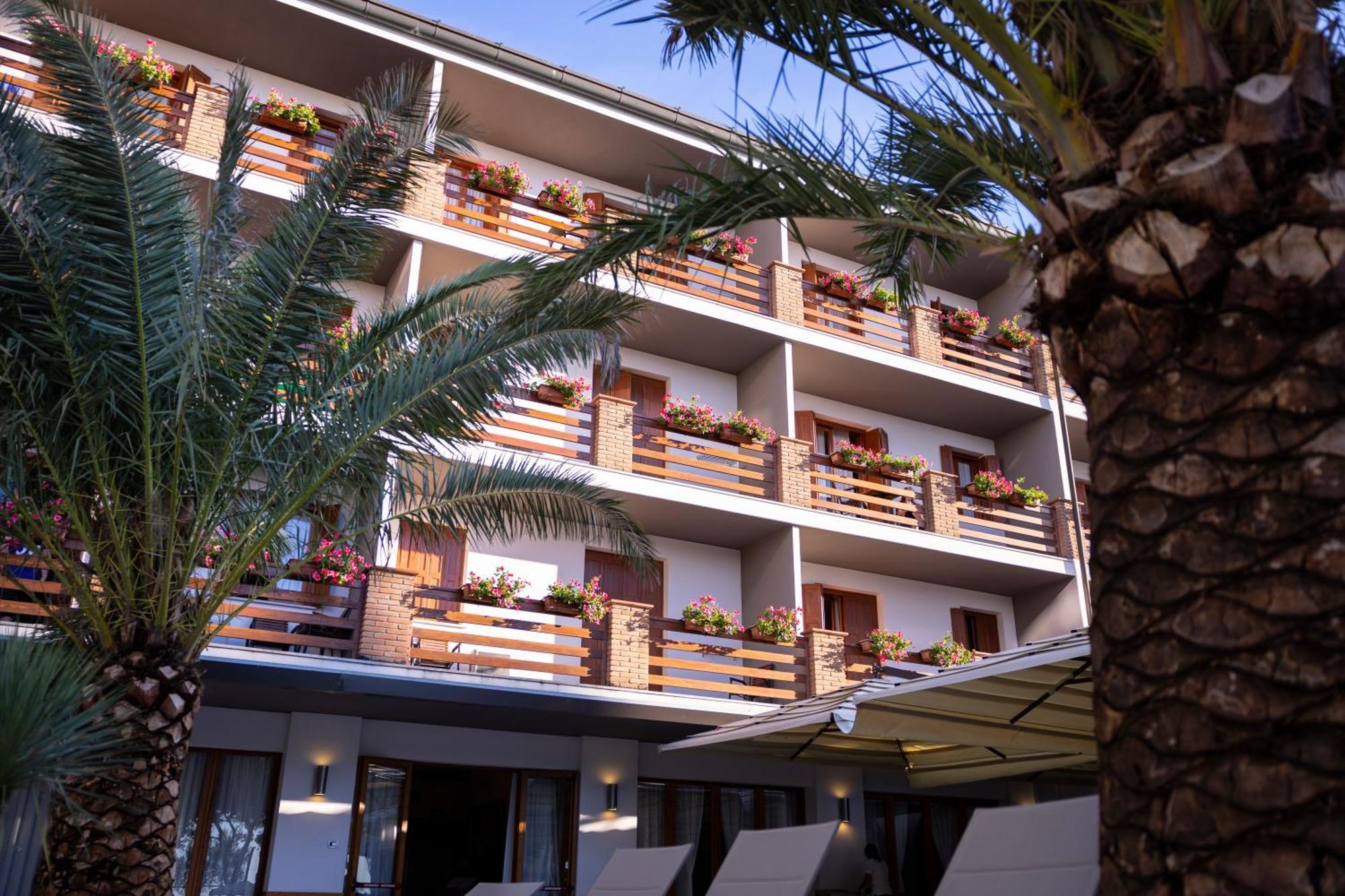 Hotel Capanna D'Oro Lignano Sabbiadoro Exterior foto