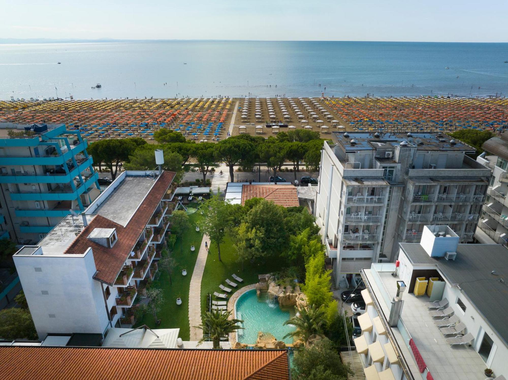 Hotel Capanna D'Oro Lignano Sabbiadoro Exterior foto