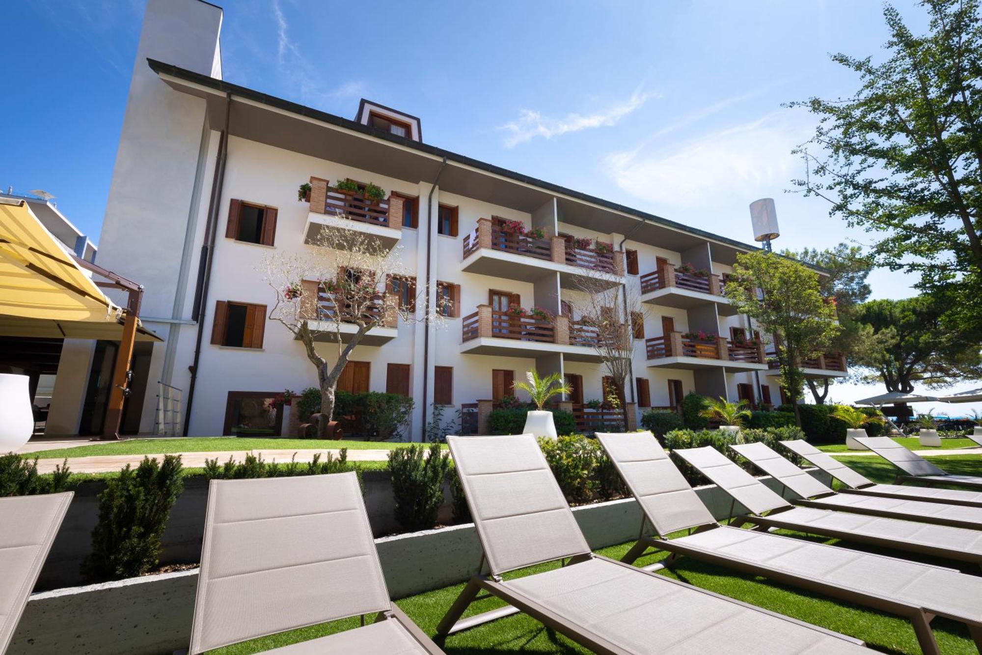 Hotel Capanna D'Oro Lignano Sabbiadoro Exterior foto