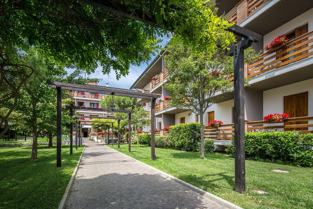 Hotel Capanna D'Oro Lignano Sabbiadoro Exterior foto
